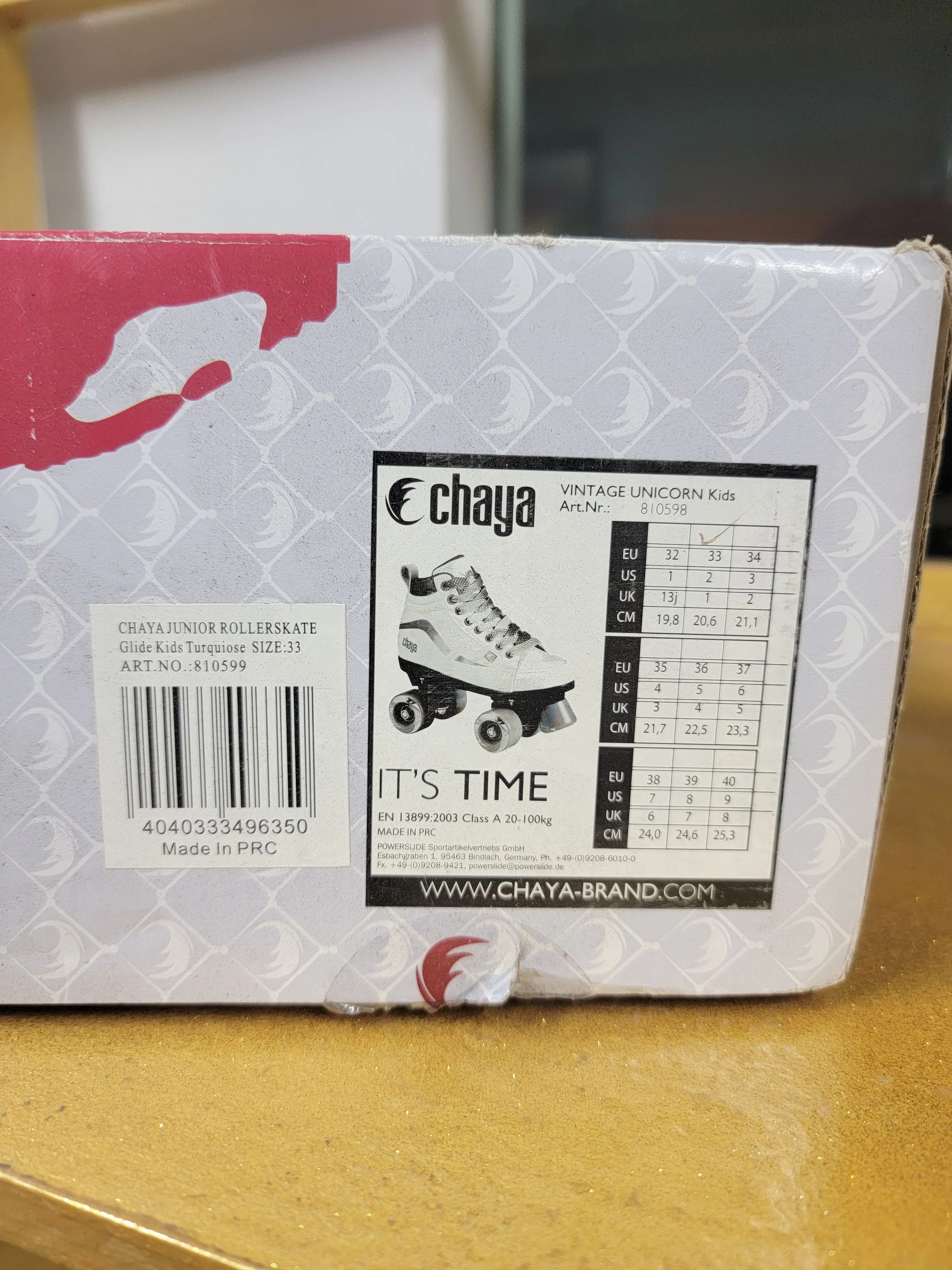 BRAND NEW CHAYA KID SKATES (KID SIZE 2) - Image 3