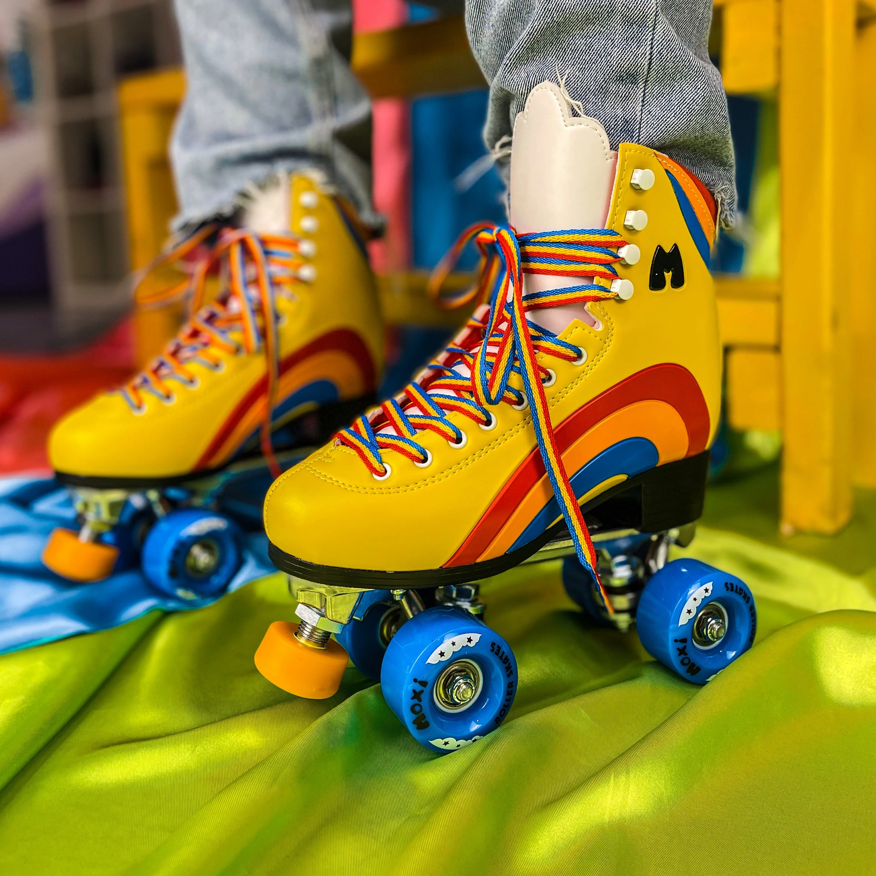 Moxi Rainbow Rider - YELLOW - Image 3