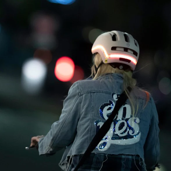 Nutcase VIO Light Up Helmet