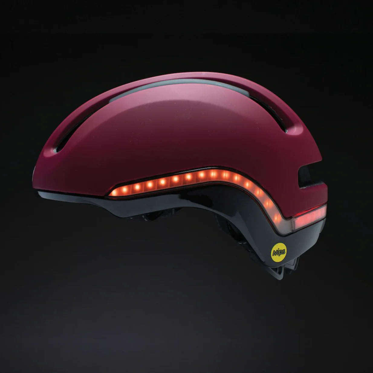 Nutcase VIO Light Up Helmet - Image 15