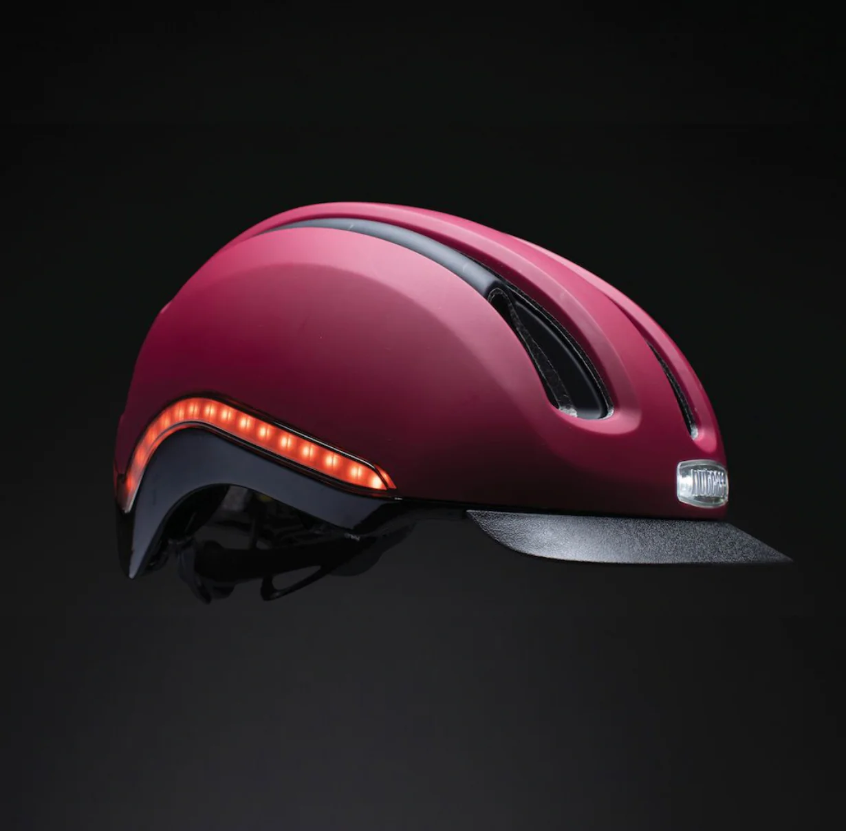 Nutcase VIO Light Up Helmet - Image 16