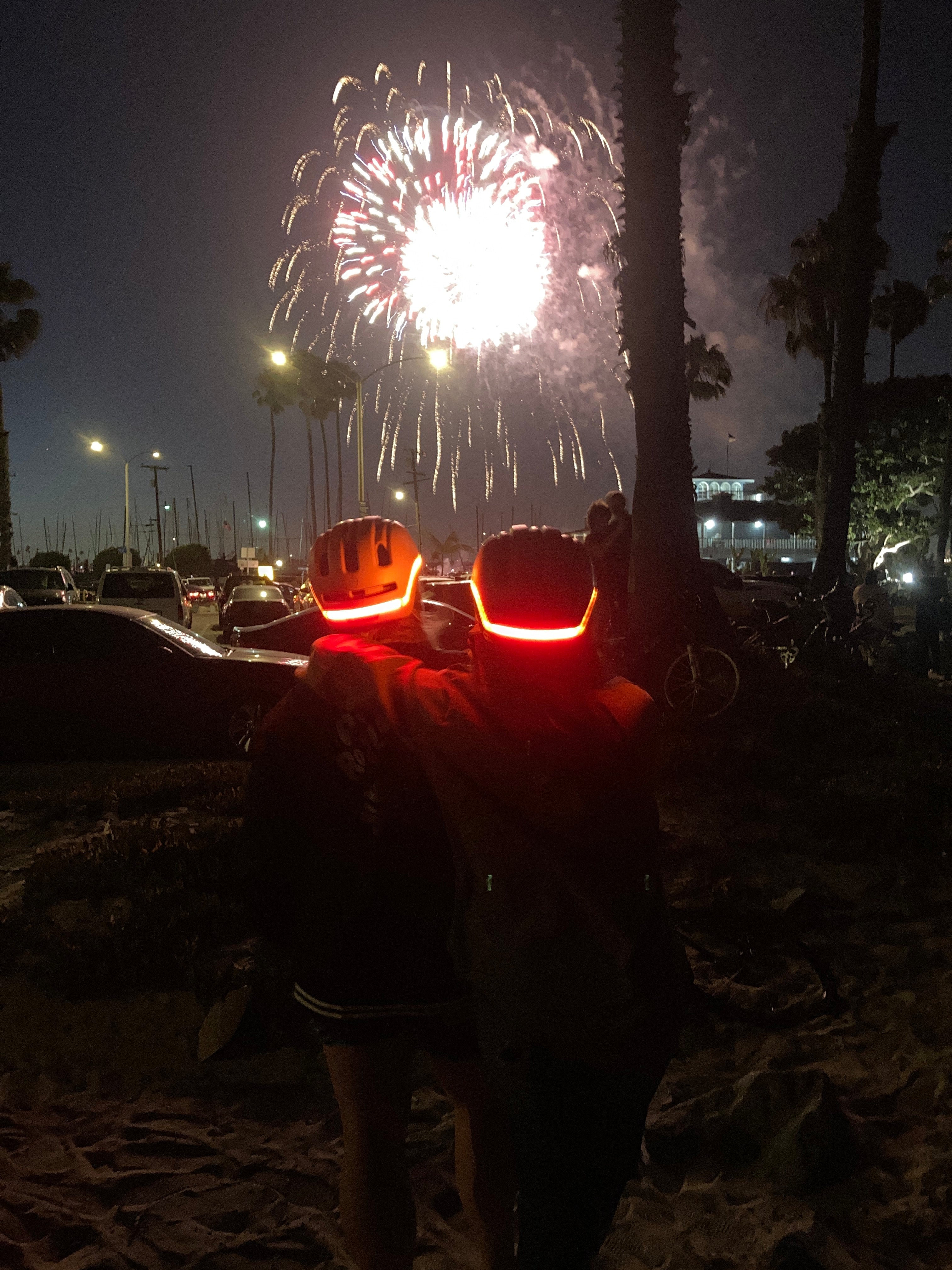 Nutcase VIO Light Up Helmet - Image 9