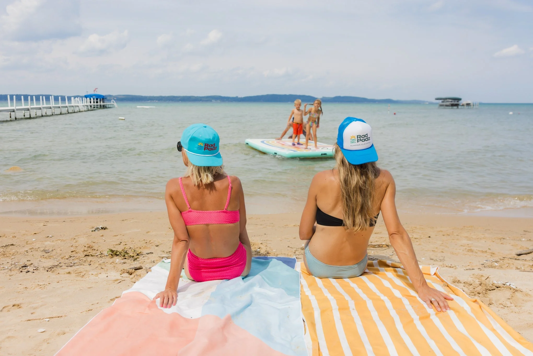 RadPadz Quick-Dry, Sand-Free Towel | 4 Pack - Image 4