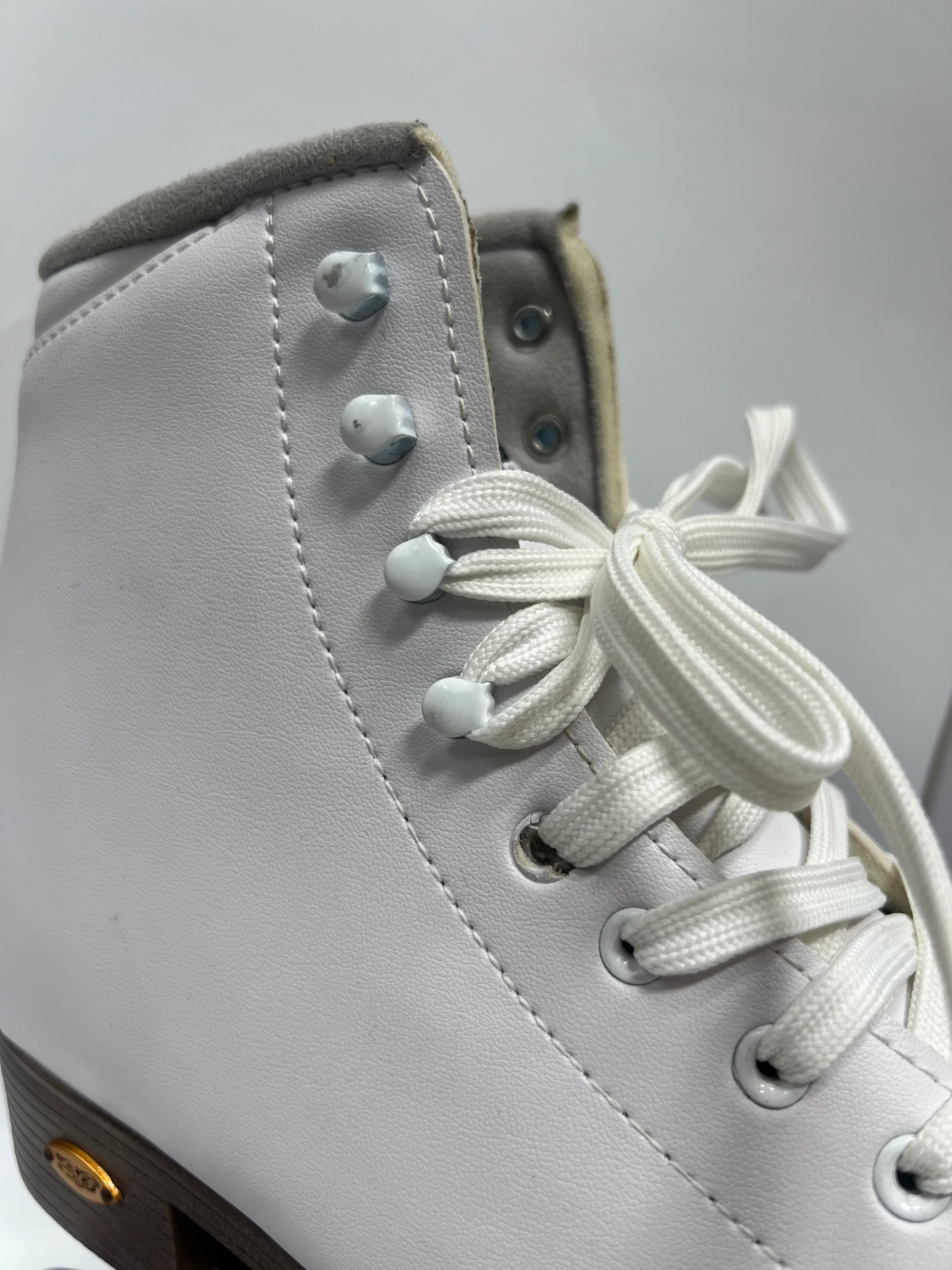 Sure-Grip - Fame - White Size 10 *BLEM* - Image 2