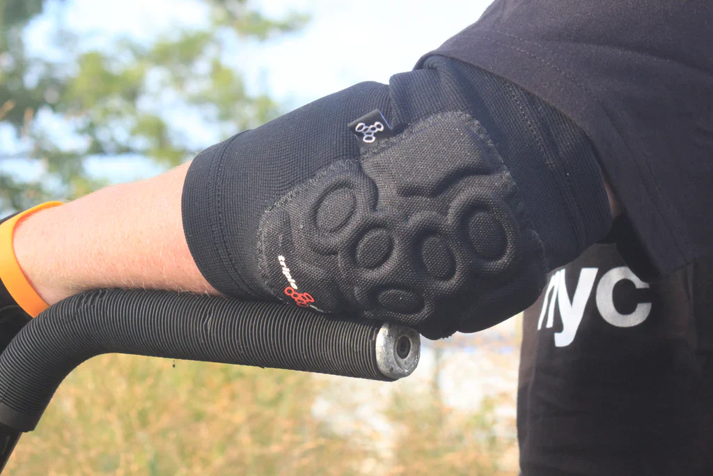 Triple 8 Covert Elbow Pad - Image 3